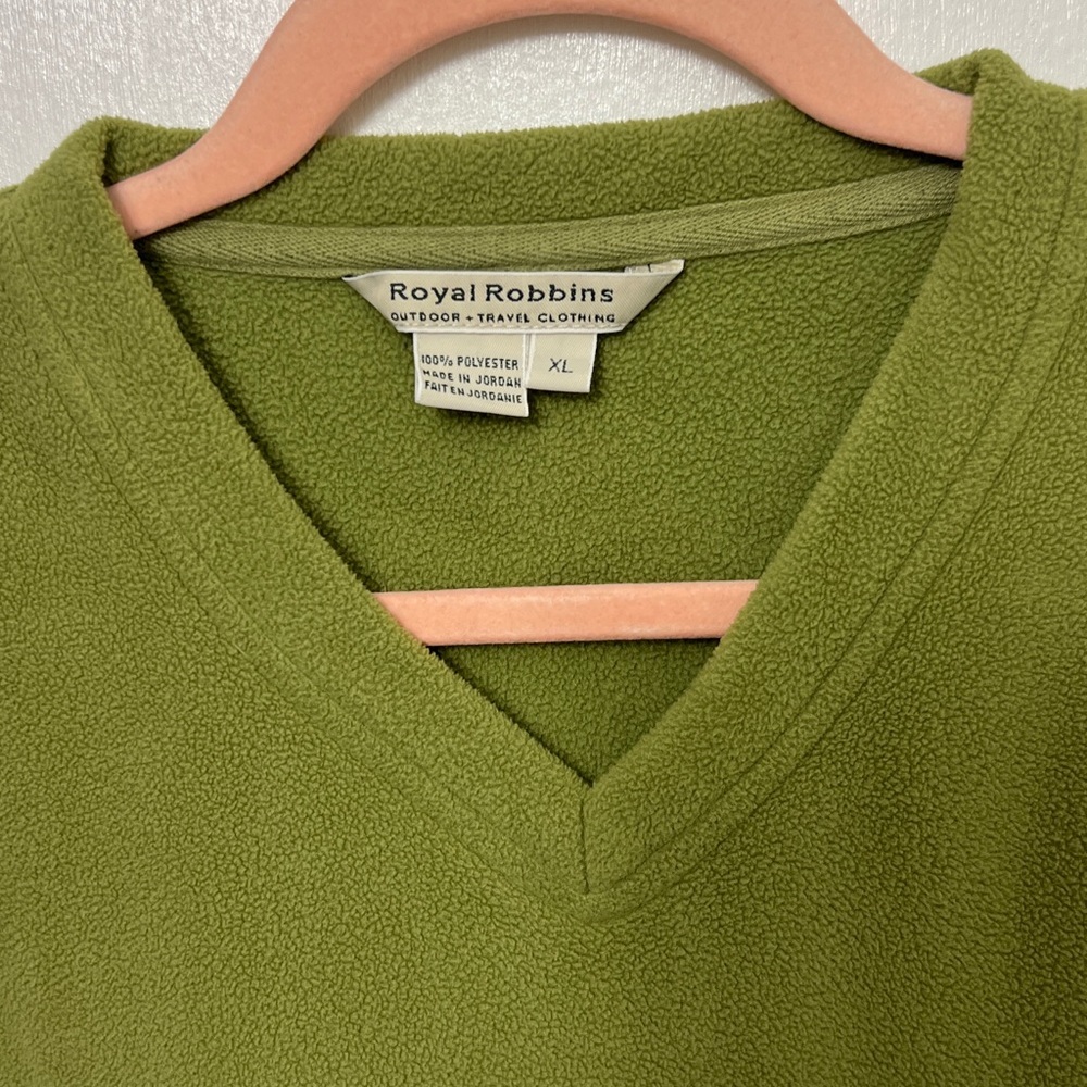 Royal Robbins, Women’s Long Sleeved V-neck fleece, Green, Sz. XL, VGUC